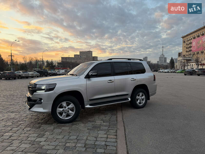 Внедорожник / Кроссовер Toyota Land Cruiser 2008 в Харькове