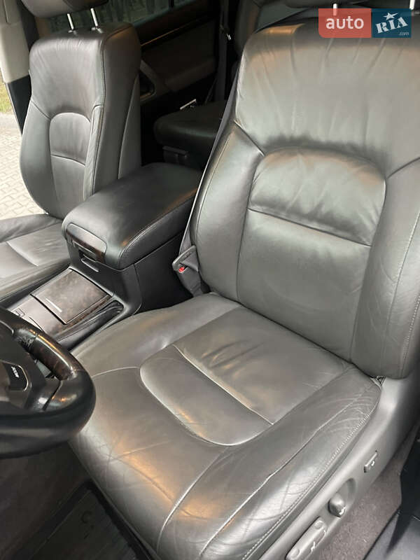 Внедорожник / Кроссовер Toyota Land Cruiser 2007 в Днепре