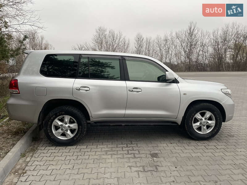 Внедорожник / Кроссовер Toyota Land Cruiser 2007 в Днепре