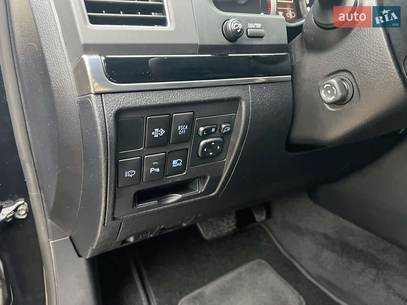 Внедорожник / Кроссовер Toyota Land Cruiser 2015 в Киеве