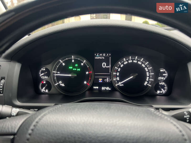 Внедорожник / Кроссовер Toyota Land Cruiser 2015 в Киеве