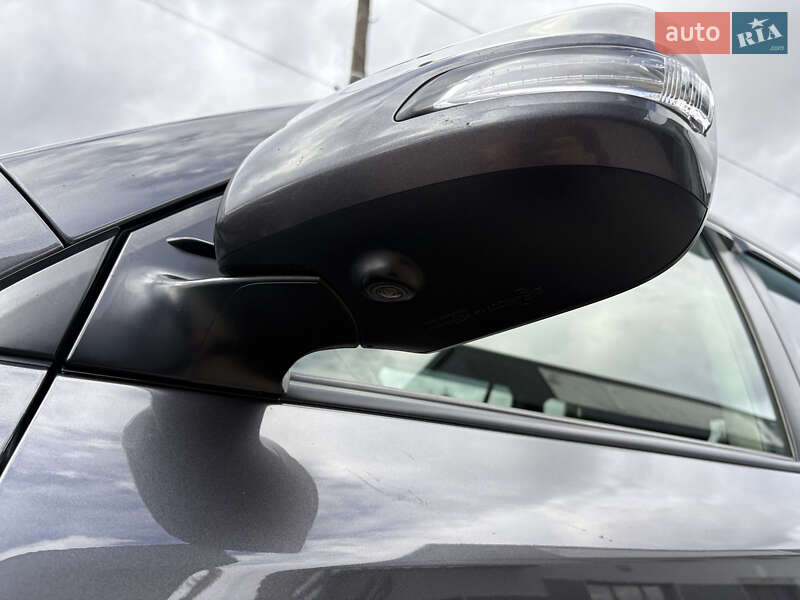 Внедорожник / Кроссовер Toyota Land Cruiser 2012 в Каменец-Подольском