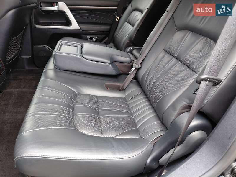 Внедорожник / Кроссовер Toyota Land Cruiser 2020 в Ивано-Франковске фото 28 Внедорожник / Кроссовер Toyota Land Cruiser 2020 в Ивано-Франковске