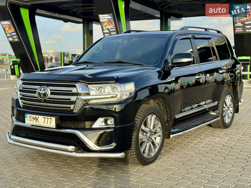Внедорожник / Кроссовер Toyota Land Cruiser 2017 в Николаеве