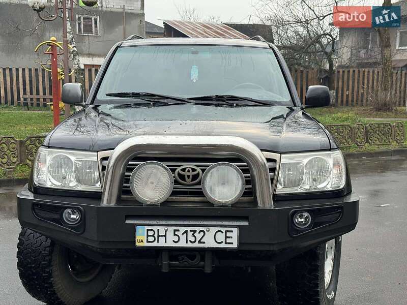 Внедорожник / Кроссовер Toyota Land Cruiser 1998 в Тячеве