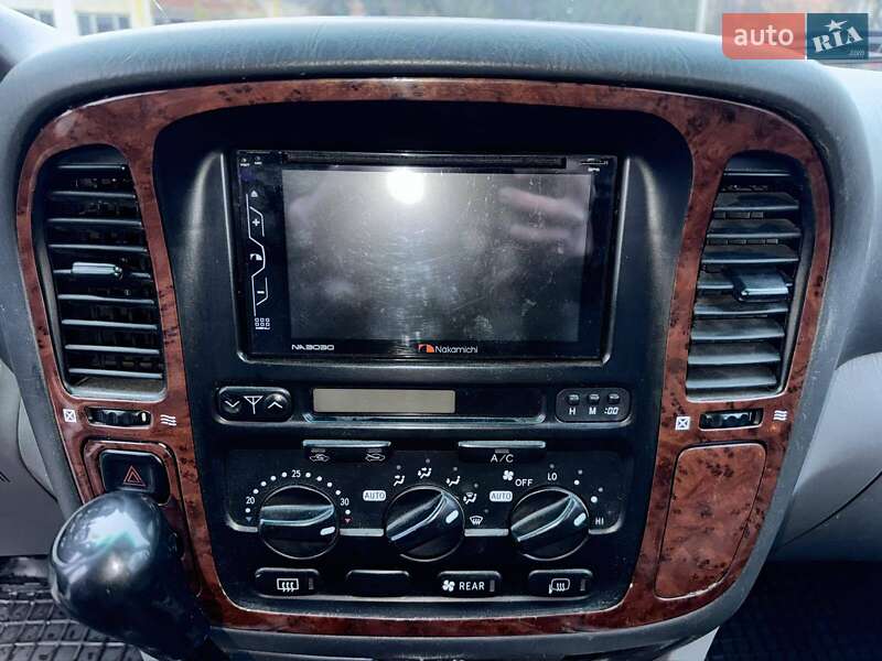 Внедорожник / Кроссовер Toyota Land Cruiser 1998 в Тячеве