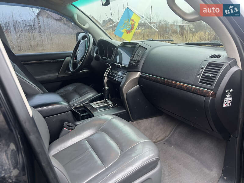 Внедорожник / Кроссовер Toyota Land Cruiser 2007 в Сокале фото 3 Внедорожник / Кроссовер Toyota Land Cruiser 2007 в Сокале