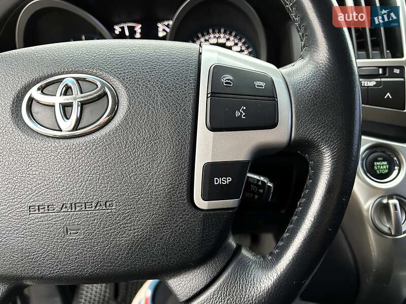 Внедорожник / Кроссовер Toyota Land Cruiser 2012 в Киеве фото 33 Внедорожник / Кроссовер Toyota Land Cruiser 2012 в Киеве