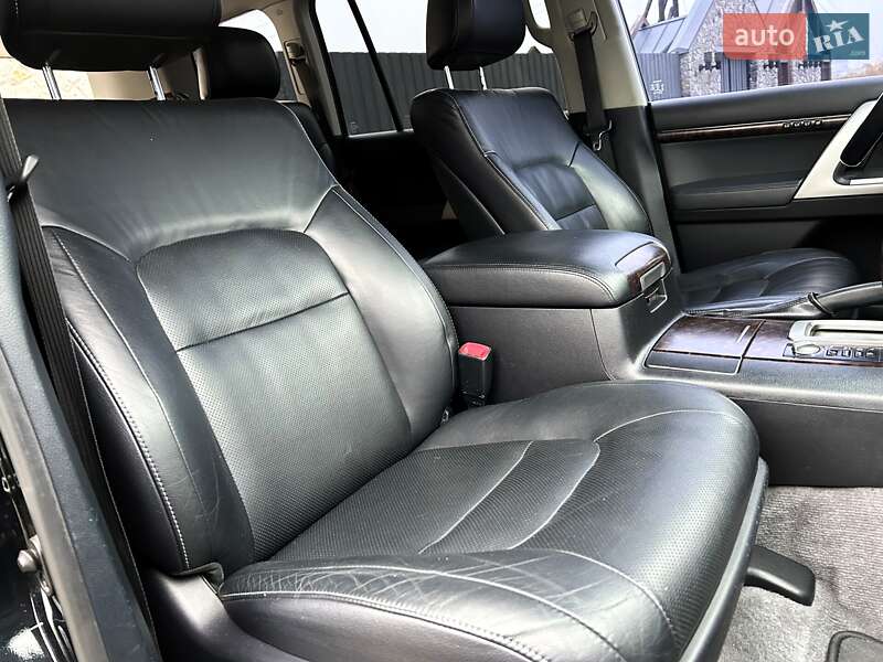 Внедорожник / Кроссовер Toyota Land Cruiser 2012 в Киеве фото 57 Внедорожник / Кроссовер Toyota Land Cruiser 2012 в Киеве