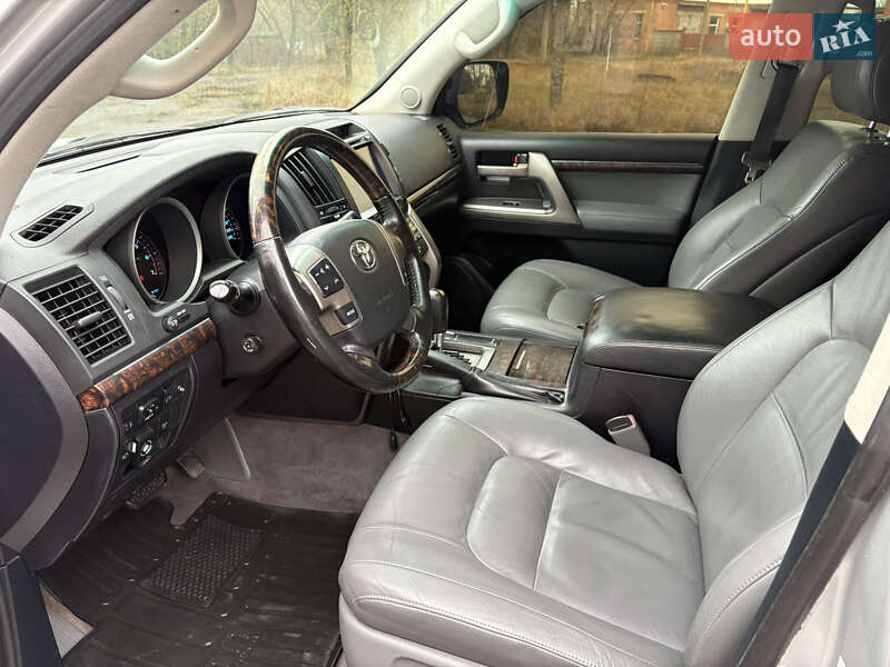 Внедорожник / Кроссовер Toyota Land Cruiser 2008 в Ахтырке