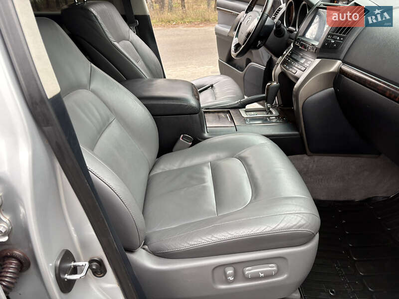 Внедорожник / Кроссовер Toyota Land Cruiser 2008 в Ахтырке