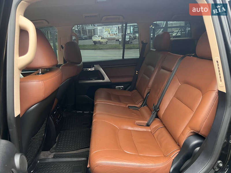 Позашляховик / Кросовер Toyota Land Cruiser 2014 в Чернівцях