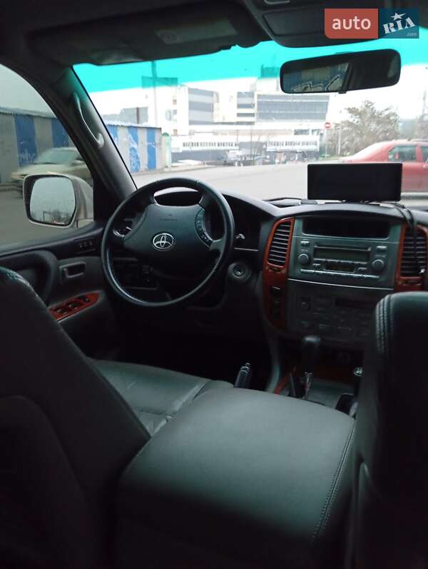 Внедорожник / Кроссовер Toyota Land Cruiser 2003 в Днепре фото 13 Внедорожник / Кроссовер Toyota Land Cruiser 2003 в Днепре