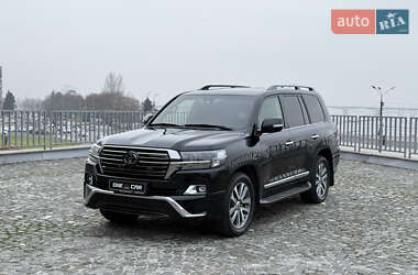 Позашляховик / Кросовер Toyota Land Cruiser 2017 в Дніпрі