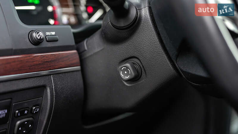 Внедорожник / Кроссовер Toyota Land Cruiser 2016 в Львове фото 26 Внедорожник / Кроссовер Toyota Land Cruiser 2016 в Львове