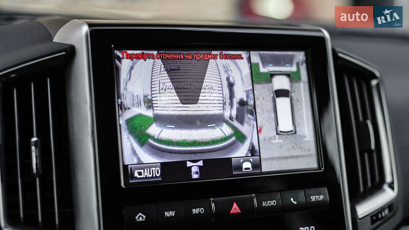 Внедорожник / Кроссовер Toyota Land Cruiser 2016 в Львове фото 38 Внедорожник / Кроссовер Toyota Land Cruiser 2016 в Львове