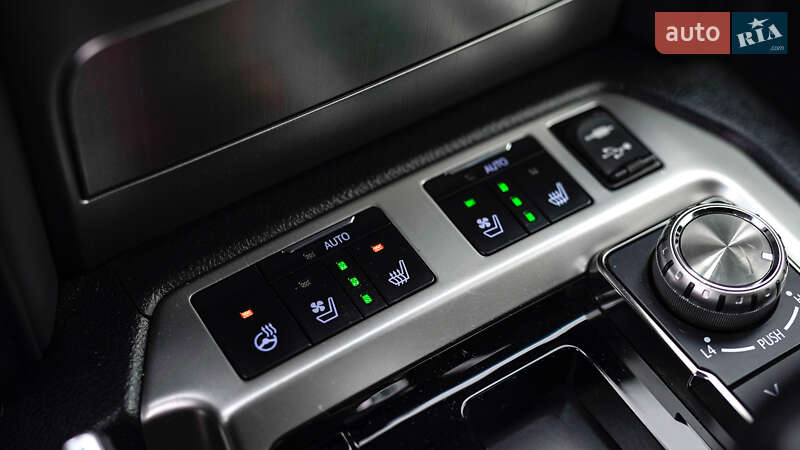 Внедорожник / Кроссовер Toyota Land Cruiser 2016 в Львове фото 42 Внедорожник / Кроссовер Toyota Land Cruiser 2016 в Львове