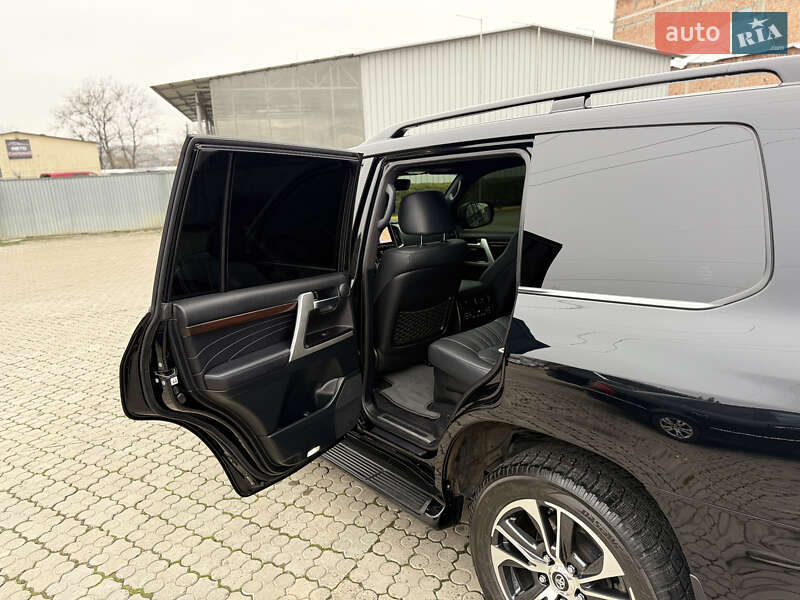 Внедорожник / Кроссовер Toyota Land Cruiser 2020 в Черновцах фото 49 Внедорожник / Кроссовер Toyota Land Cruiser 2020 в Черновцах