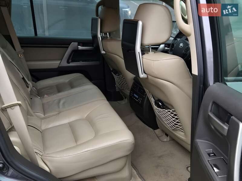 Позашляховик / Кросовер Toyota Land Cruiser 2008 в Києві