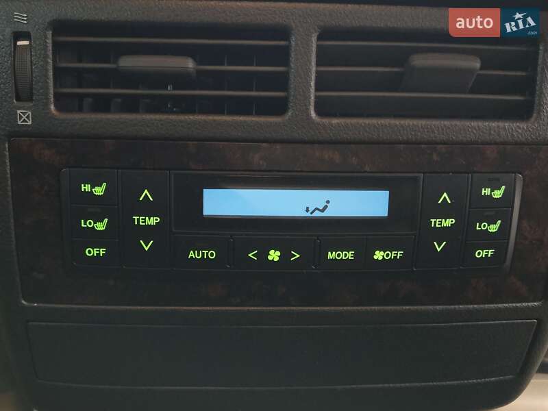 Позашляховик / Кросовер Toyota Land Cruiser 2008 в Києві