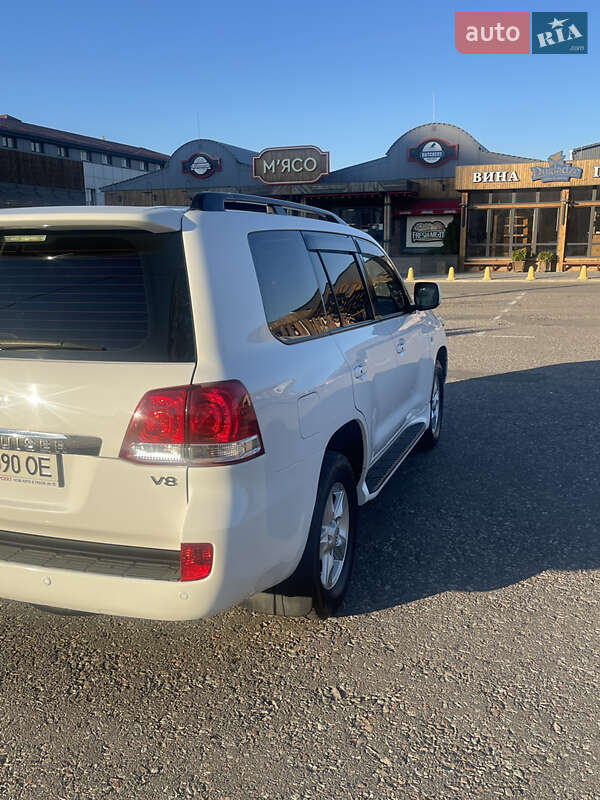 Позашляховик / Кросовер Toyota Land Cruiser 2010 в Доброславі