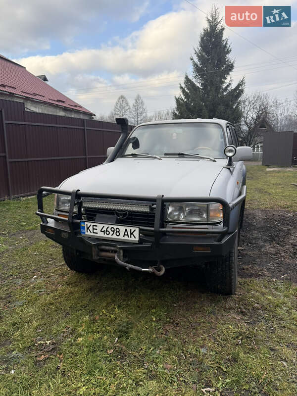 Позашляховик / Кросовер Toyota Land Cruiser 1997 в Лазещині