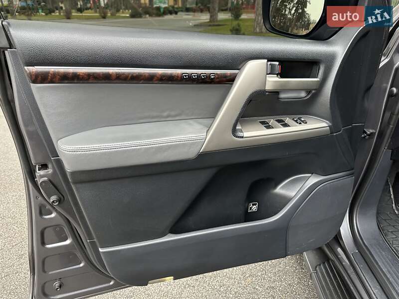 Внедорожник / Кроссовер Toyota Land Cruiser 2008 в Харькове