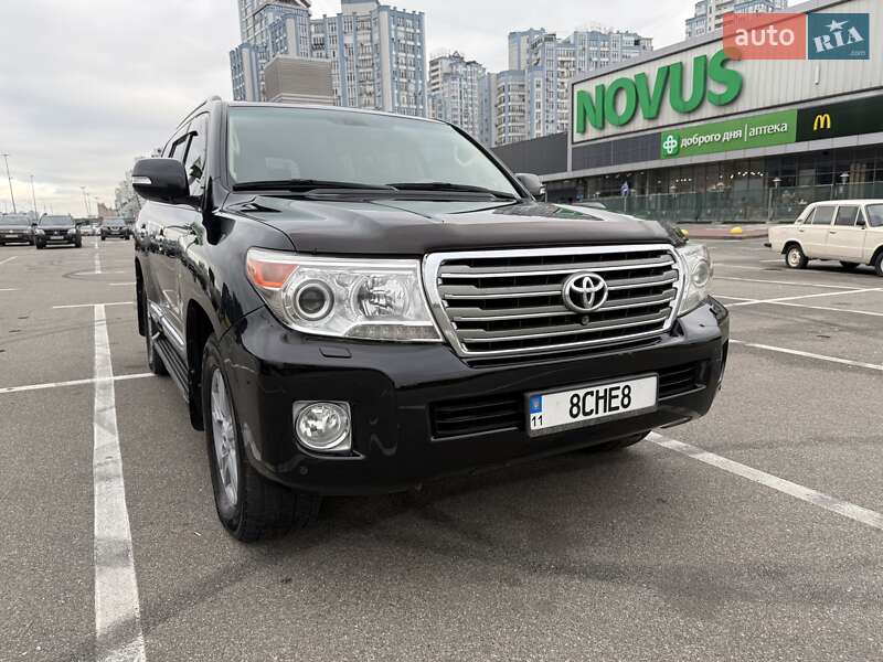 Позашляховик / Кросовер Toyota Land Cruiser 2013 в Києві
