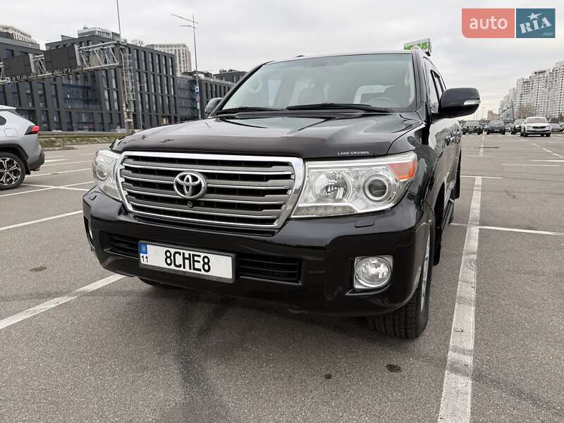 Позашляховик / Кросовер Toyota Land Cruiser 2013 в Києві