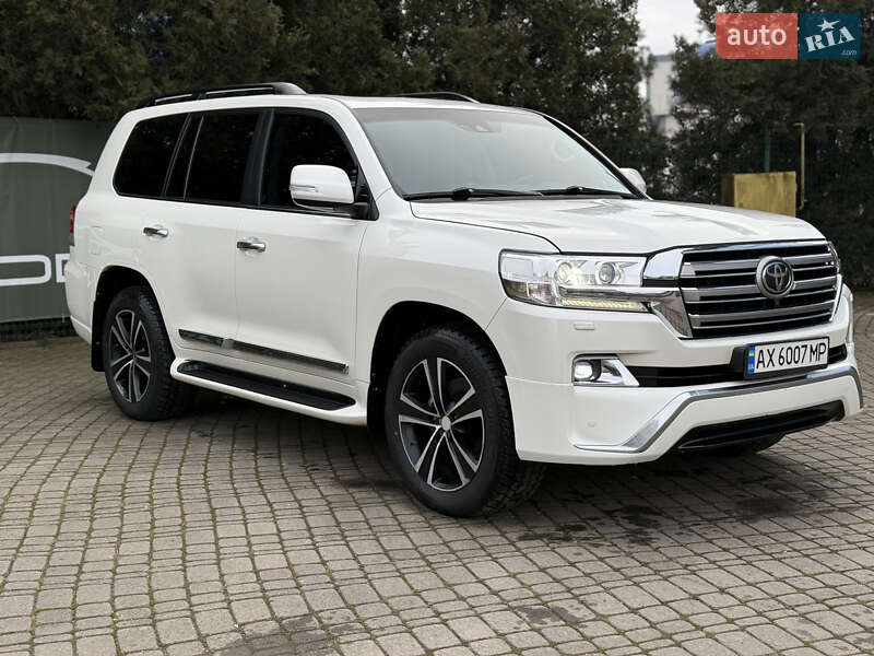 Toyota Land Cruiser 2016