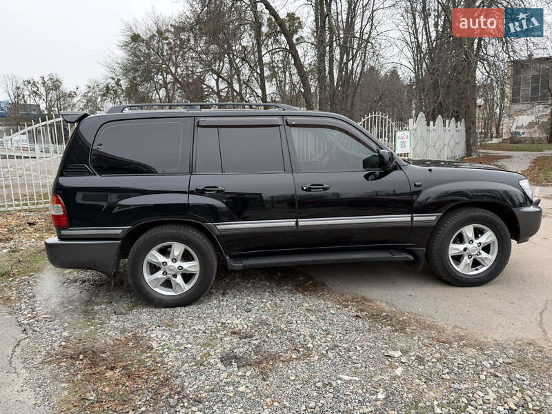 Внедорожник / Кроссовер Toyota Land Cruiser 2005 в Полтаве