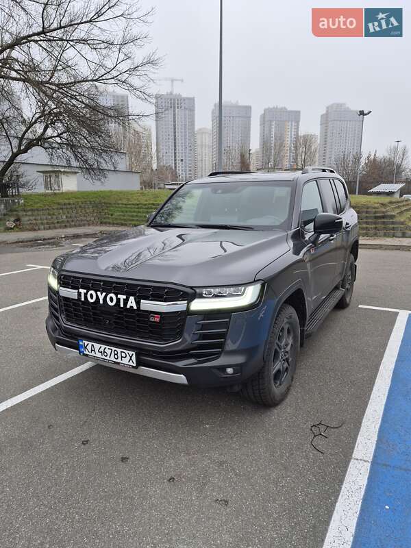 Внедорожник / Кроссовер Toyota Land Cruiser 2023 в Киеве