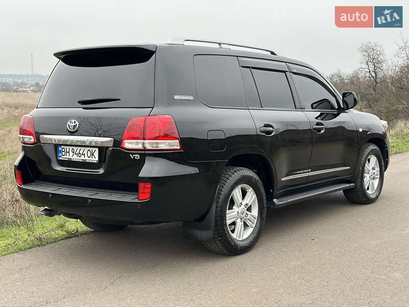 Позашляховик / Кросовер Toyota Land Cruiser 2011 в Одесі