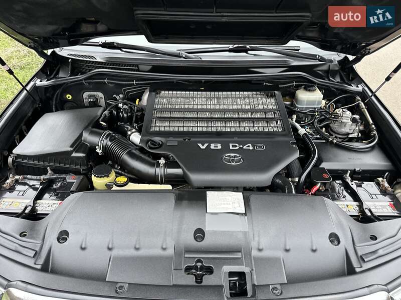 Позашляховик / Кросовер Toyota Land Cruiser 2011 в Одесі