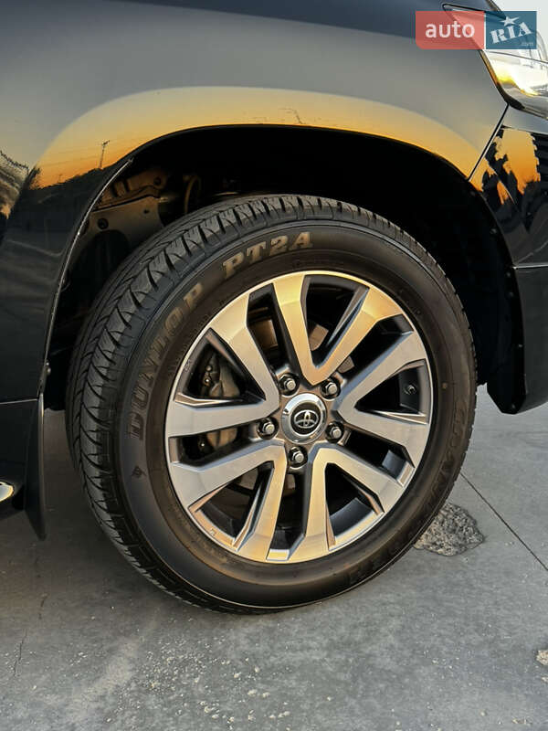 Позашляховик / Кросовер Toyota Land Cruiser 2019 в Києві