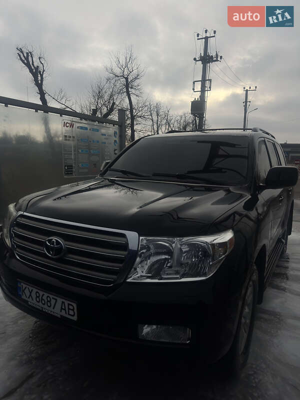 Внедорожник / Кроссовер Toyota Land Cruiser 2008 в Шостке