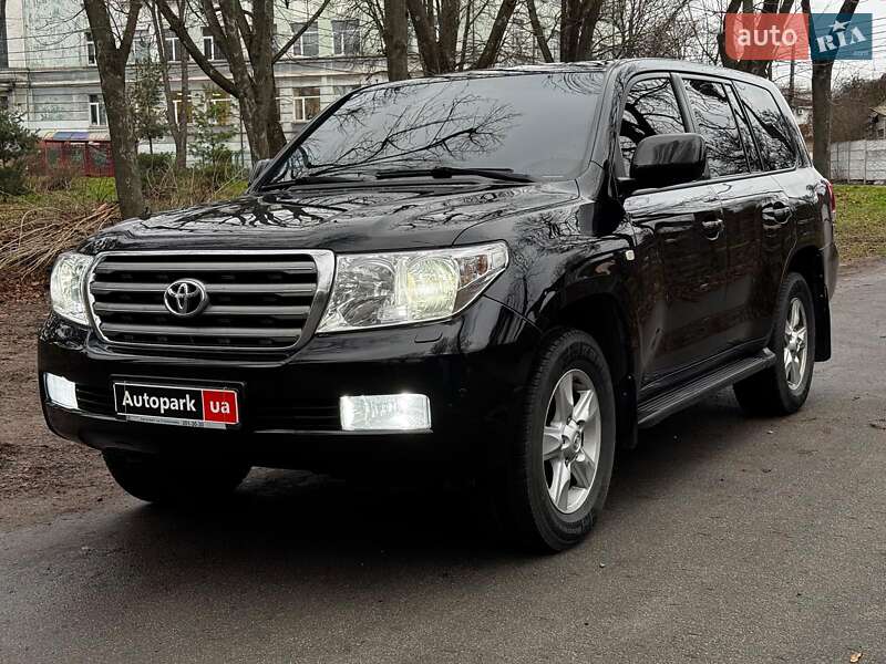 Toyota Land Cruiser 2010