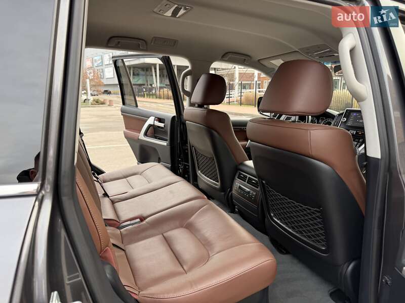Внедорожник / Кроссовер Toyota Land Cruiser 2020 в Киеве
