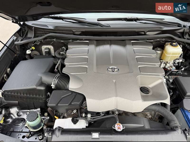 Внедорожник / Кроссовер Toyota Land Cruiser 2020 в Киеве