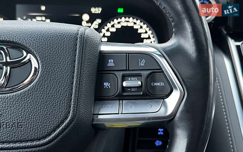 Внедорожник / Кроссовер Toyota Land Cruiser 2022 в Львове