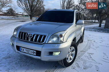 Внедорожник / Кроссовер Toyota Land Cruiser 2005 в Краснограде