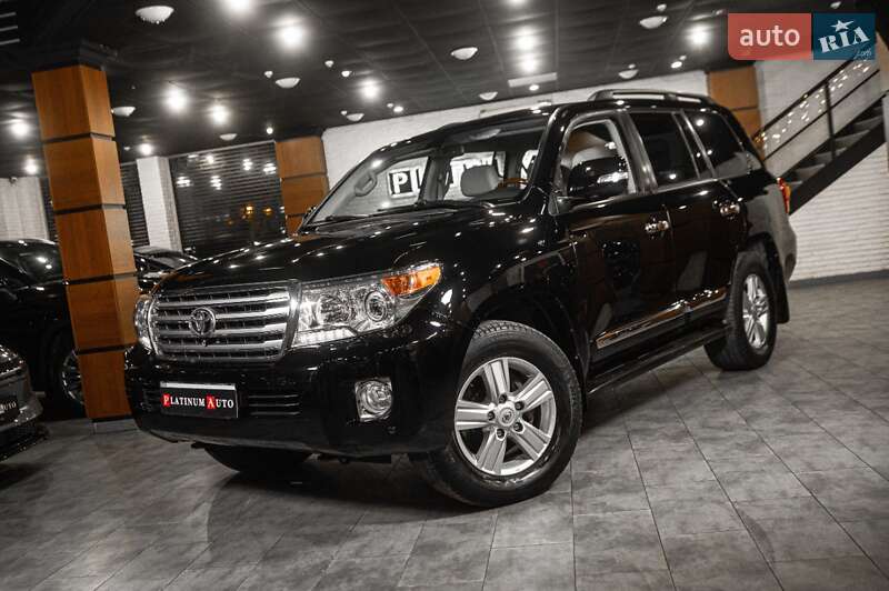 Toyota Land Cruiser 2012