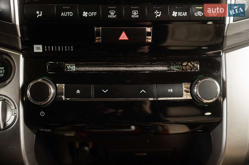 Позашляховик / Кросовер Toyota Land Cruiser 2012 в Одесі фото 35 Позашляховик / Кросовер Toyota Land Cruiser 2012 в Одесі