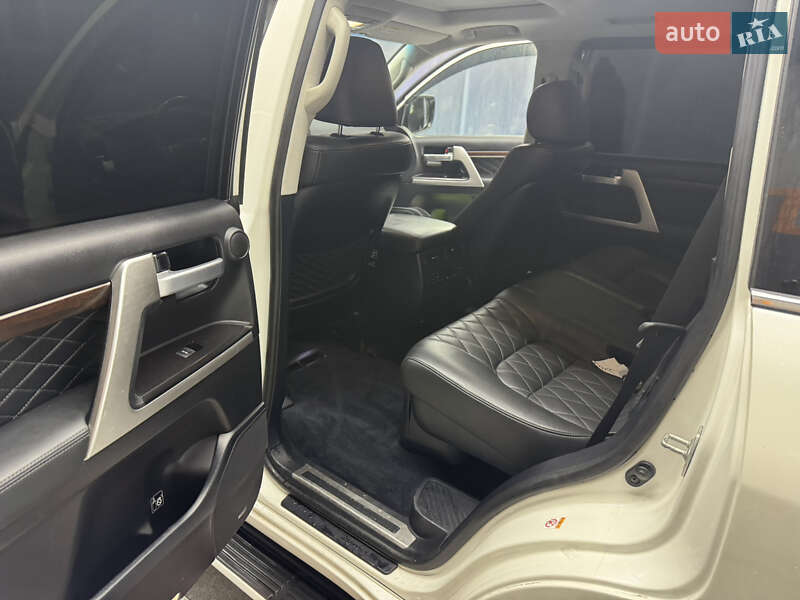 Внедорожник / Кроссовер Toyota Land Cruiser 2017 в Житомире