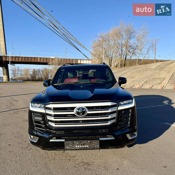 Внедорожник / Кроссовер Toyota Land Cruiser 2023 в Киеве