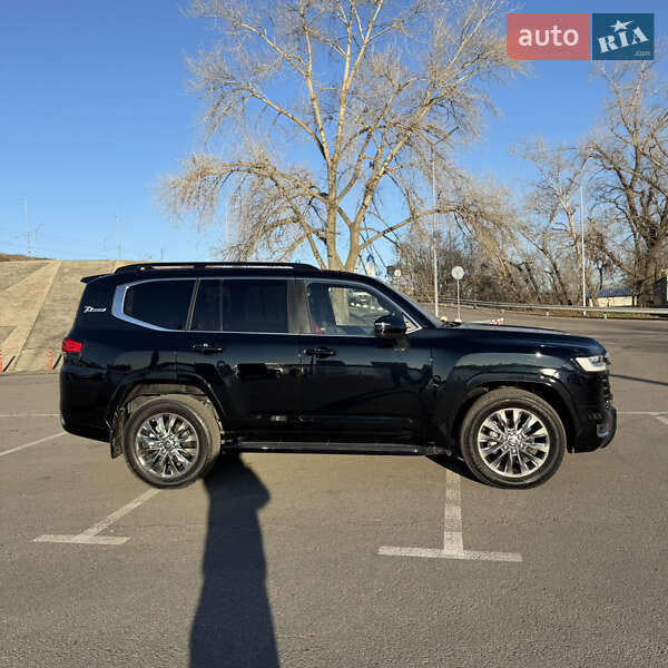 Внедорожник / Кроссовер Toyota Land Cruiser 2023 в Киеве