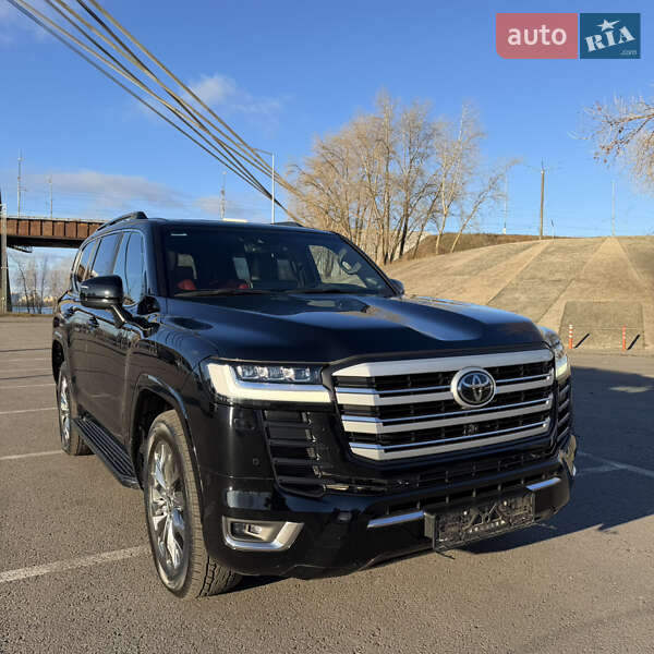 Внедорожник / Кроссовер Toyota Land Cruiser 2023 в Киеве