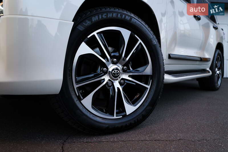 Внедорожник / Кроссовер Toyota Land Cruiser 2020 в Киеве фото 8 Внедорожник / Кроссовер Toyota Land Cruiser 2020 в Киеве