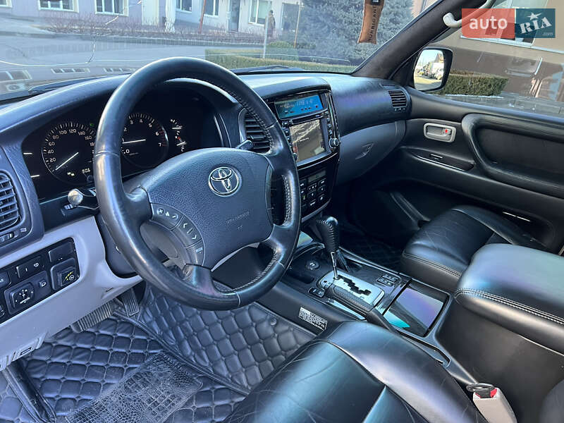 Позашляховик / Кросовер Toyota Land Cruiser 2004 в Дніпрі фото 8 Позашляховик / Кросовер Toyota Land Cruiser 2004 в Дніпрі