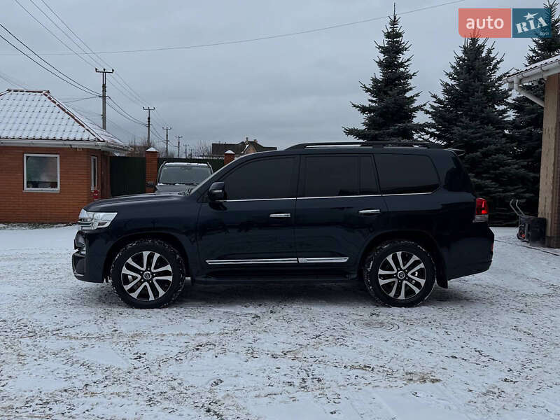 Внедорожник / Кроссовер Toyota Land Cruiser 2016 в Киеве